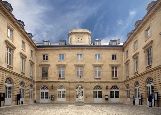 Cour d'honneur of the Collège de France